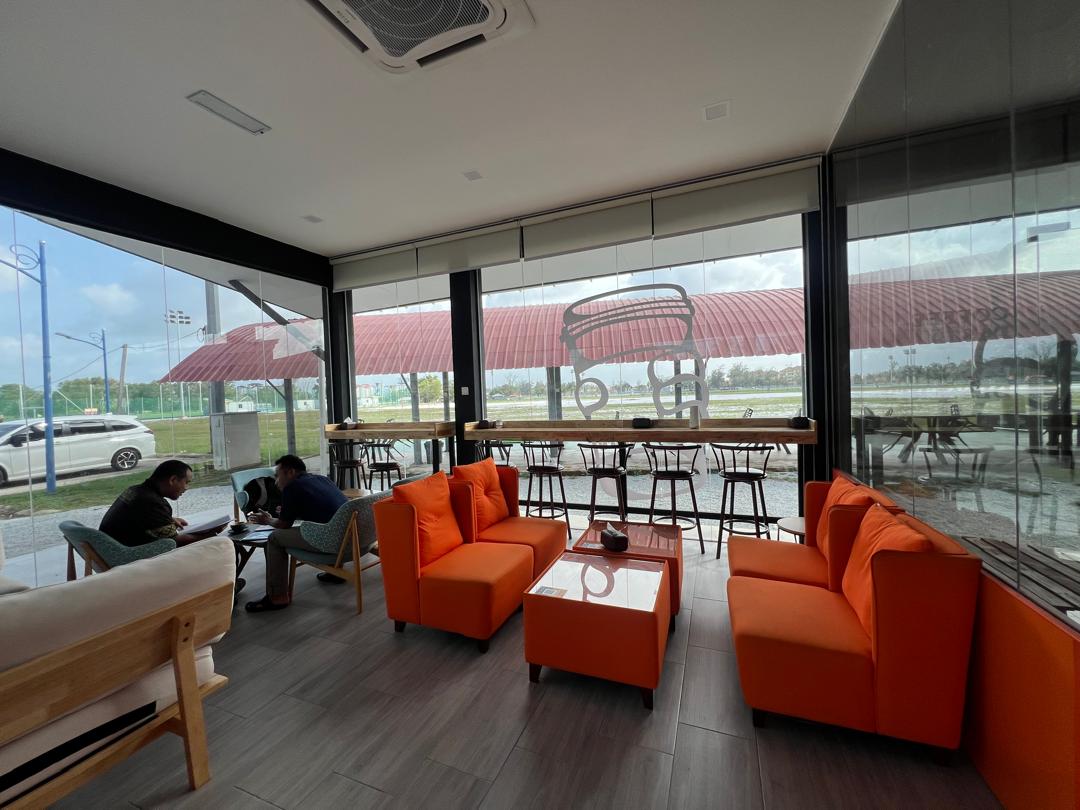 Ruang Idea Space di Muiz Hot Chicken, gambar 4